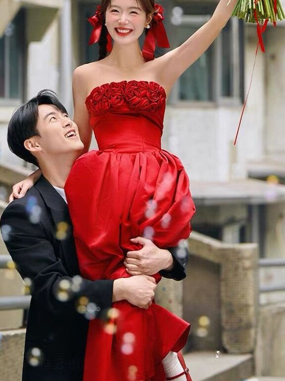 2025 Yeni Kırmızı Nedime Sokak - Photography Wedding incelemesi ve fiyatı